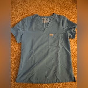 Figs Catarina top size medium capri blue